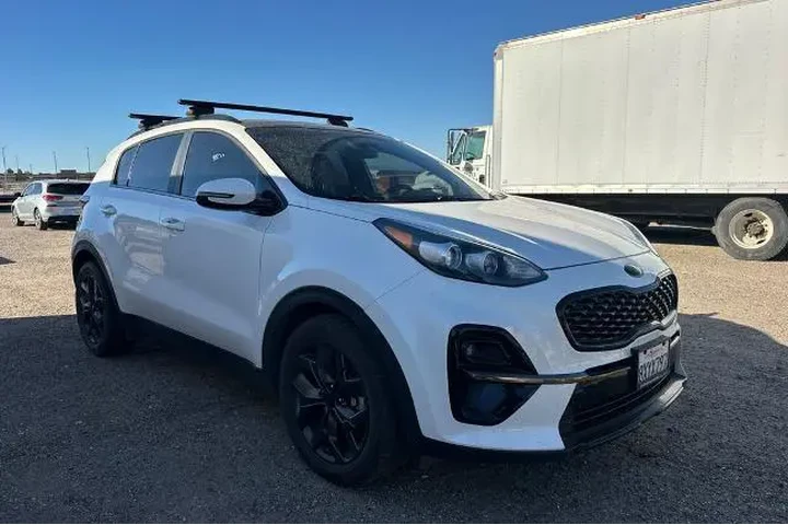 $17588 : Kia Sportage 2022 Nightfall image 2