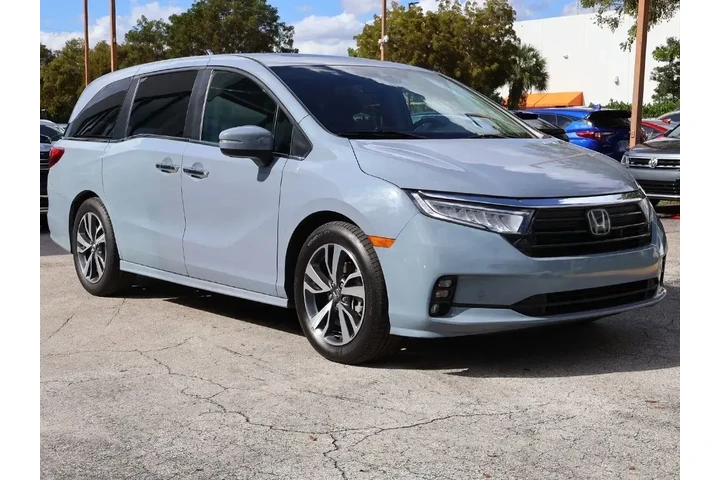 $30993 : Honda Odyssey 2023 Touring 4 image 2