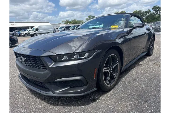 $17394 : Chevrolet Malibu 2024 LT 4dr image 3