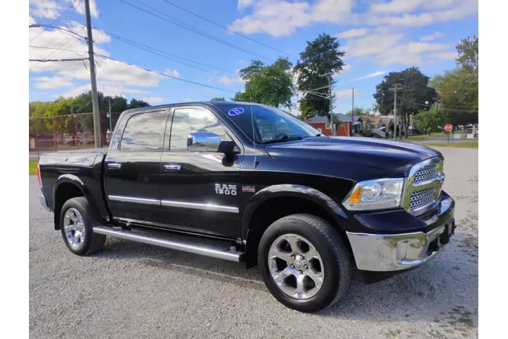 $14995 : 2015 RAM 1500 Laramie image 3