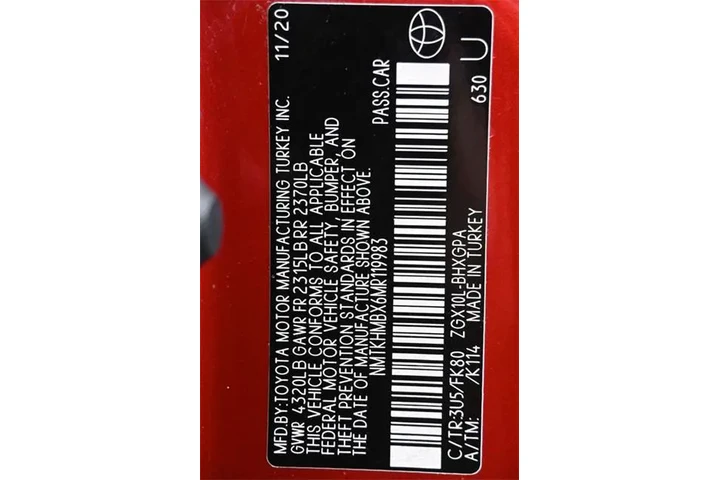 $17995 : Toyota C-HR 2021 XLE 4dr Cro image 8