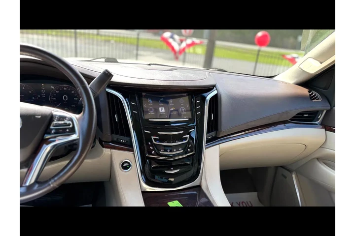 $23995 : 2015 Escalade image 6