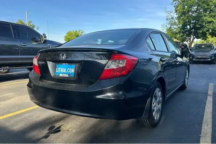 $10995 : Honda Civic 2012 LX 4dr Seda image 4