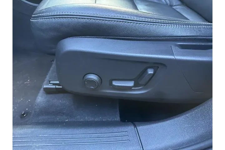 $26879 : Volvo XC40 2022 AWD T5 Momen image 8