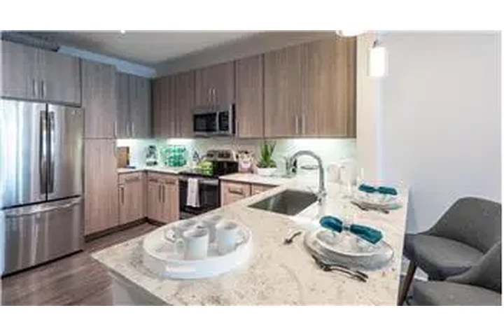 $4060 : Rental property with 2 bedro image 5