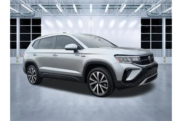 $16995 : Volkswagen Taos 2022 SE 4dr image 2