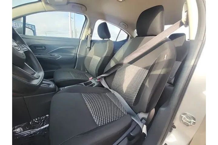 $17997 : Nissan Versa 2024 S 4dr Seda image 7