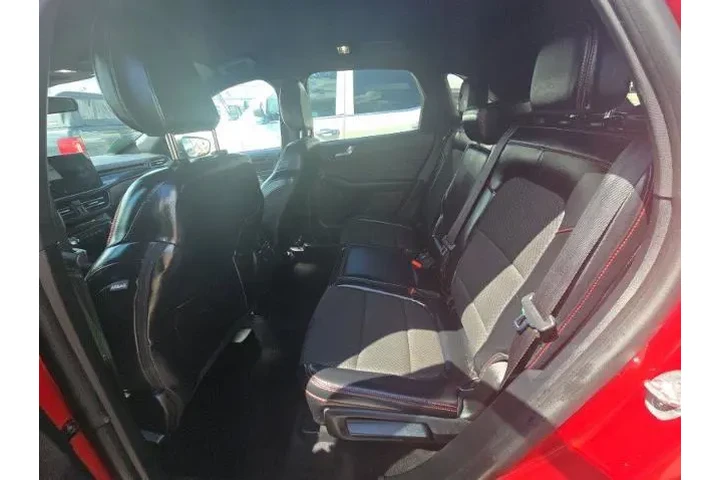 $15984 : Ford Escape 2023 ST-Line 4dr image 9