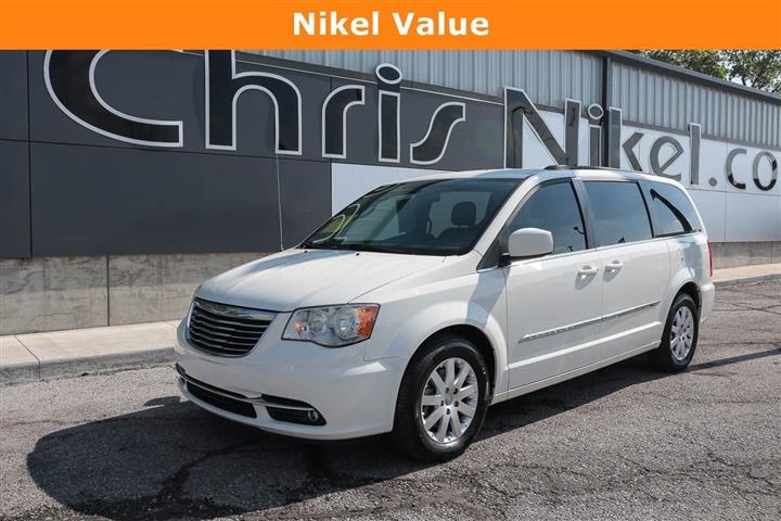 $10949 : 2013 Town & Country Touring image 1