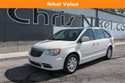 $10949 : 2013 Town & Country Touring thumbnail