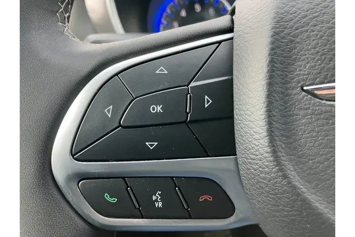 $33995 : Chrysler Pacifica 2025 Selec image 2