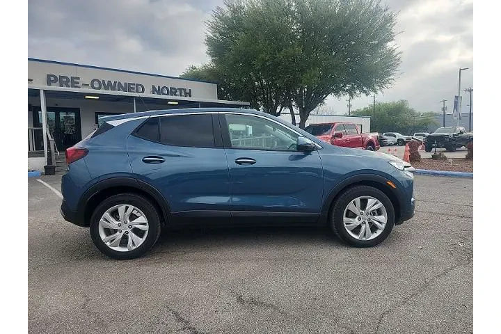$23498 : Buick Encore GX 2025 Preferr image 2