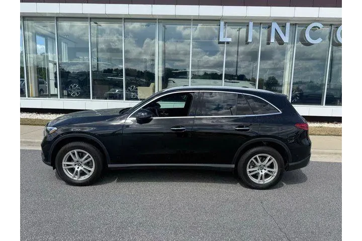 $38451 : Mercedes-Benz GLC 2023 AWD G image 9