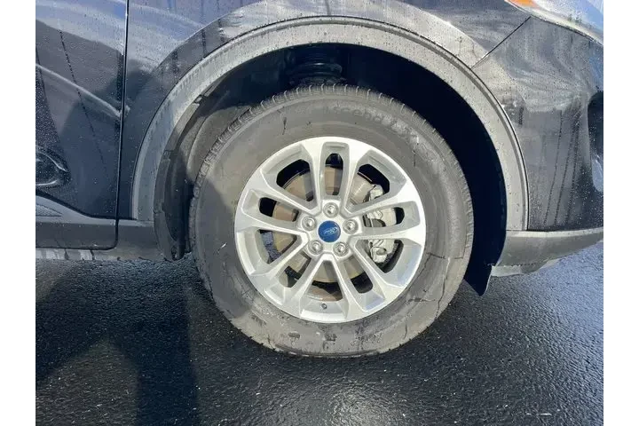 $16983 : Ford Escape 2020 AWD SE 4dr image 10