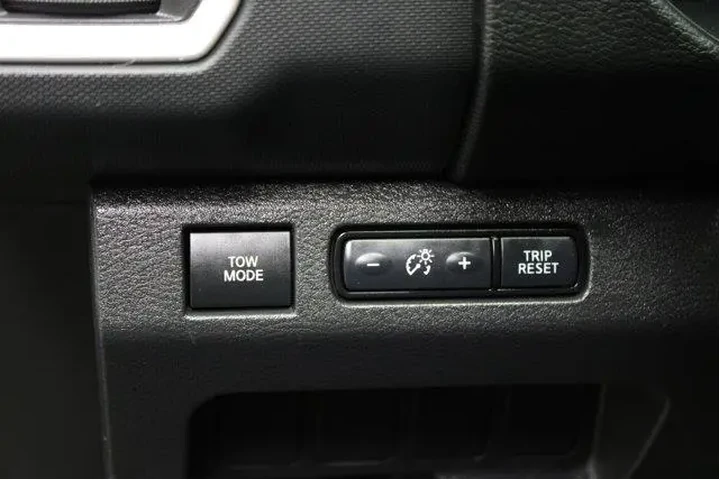 $28959 : Nissan Frontier 2022 4x4 SV image 8