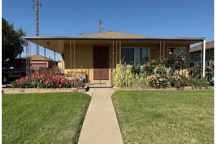 $1900 : 2-bathroom home with 1,024 sq image 1