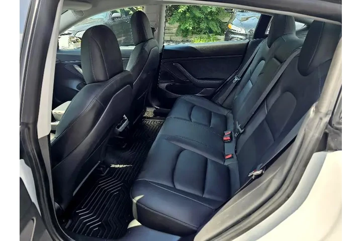 $18500 : 2020 Model 3 Standard Range P image 7