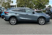 $35444 : Toyota Venza 2023 AWD Nights thumbnail