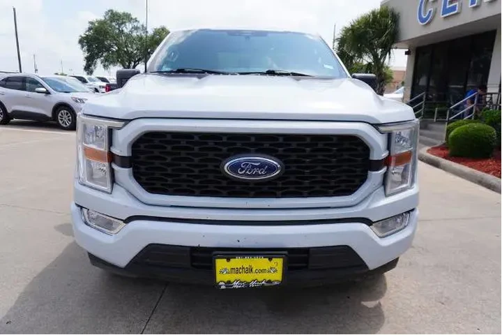 $29725 : Ford F-150 2022 4x2 XL 4dr S image 2