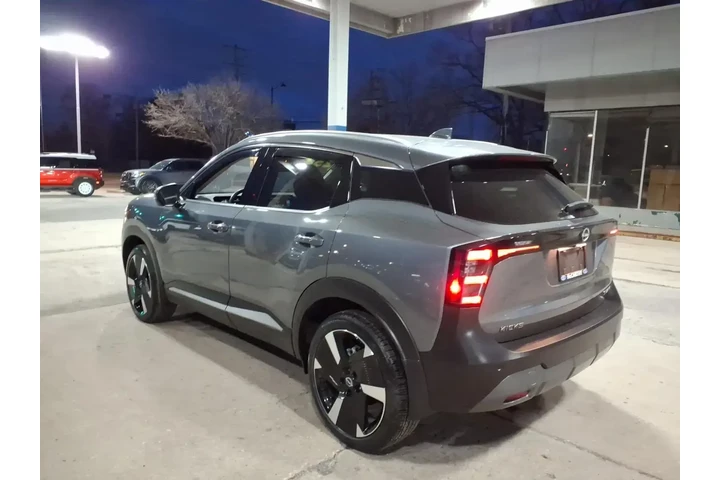 $24823 : Nissan Kicks 2025 AWD SR 4dr image 5