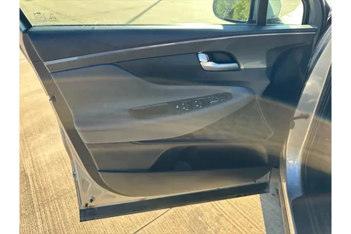 $21998 : Hyundai SANTA FE 2023 SEL 4d image 9