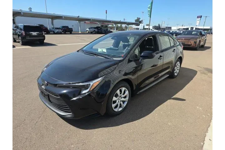 $29900 : Toyota Corolla Hybrid 2026 S image 3