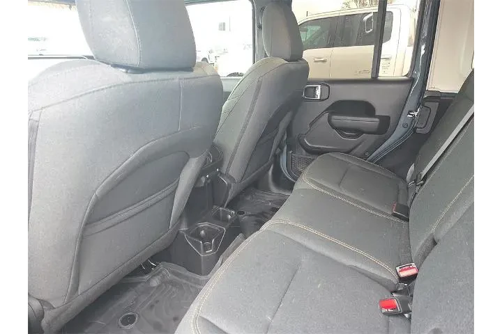 $36500 : Jeep Wrangler 2025 4x4 Sport image 9