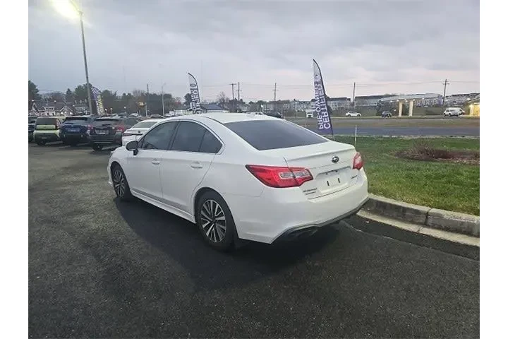 $14000 : Subaru Legacy 2019 AWD 2.5i image 2