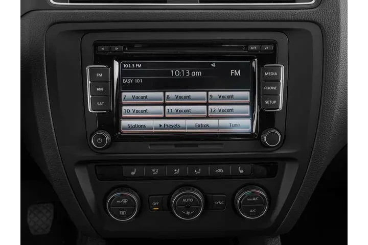 2015 Jetta image 10