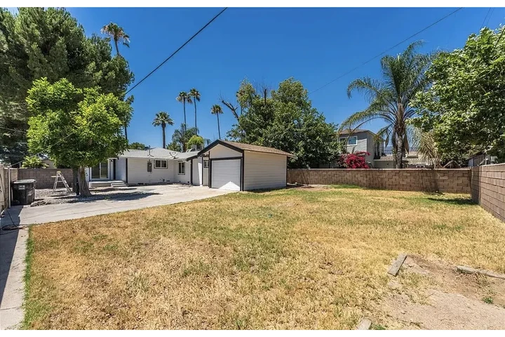 $1250 : Cute home rent. Feliz Navidad image 9