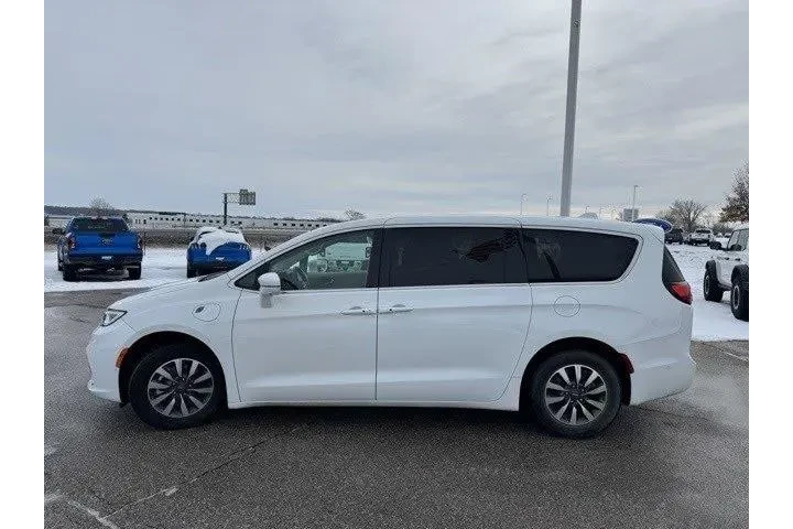 $25264 : Chrysler Pacifica Hybrid 202 image 4