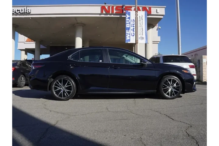 $21781 : Toyota Camry 2023 SE 4dr Sed image 3