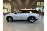 $34995 : Nissan Pathfinder 2024 AWD P thumbnail
