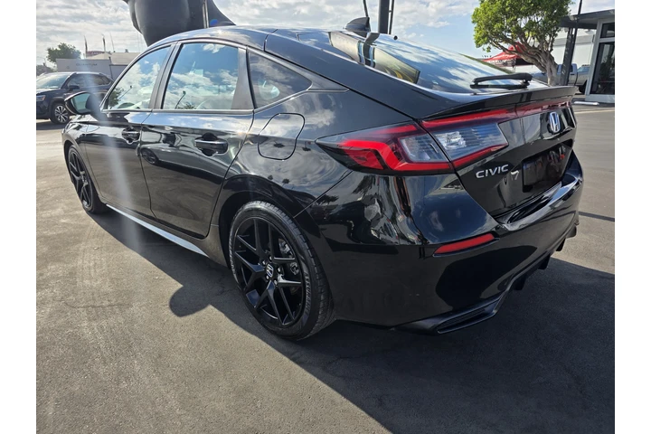 2022 Honda Civic Sport image 5