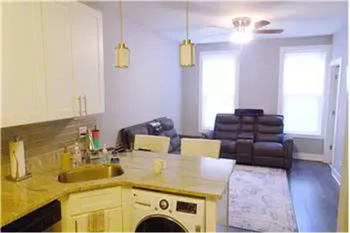 $2650 : Rental property with 2 bedro image 5