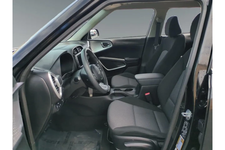 $16900 : Kia Soul 2022 S 4dr Crossove image 9