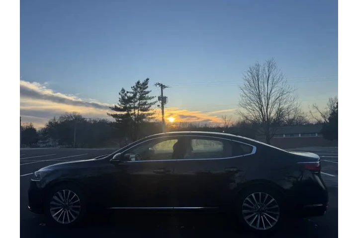 $7999 : 2017 Cadenza Technology image 9