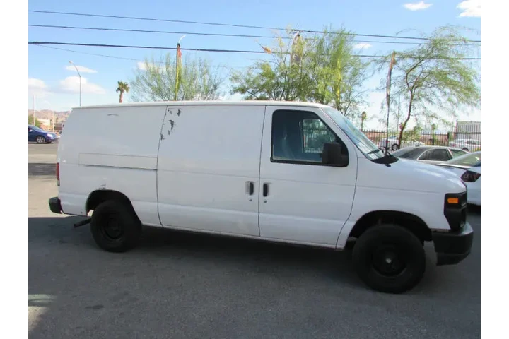 $8995 : 2011 E-Series E-150 image 3
