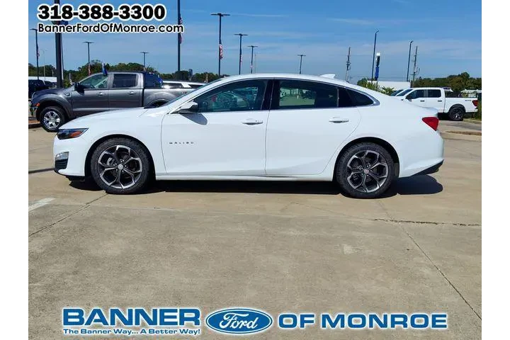 $17485 : Chevrolet Malibu 2023 LT 4dr image 3