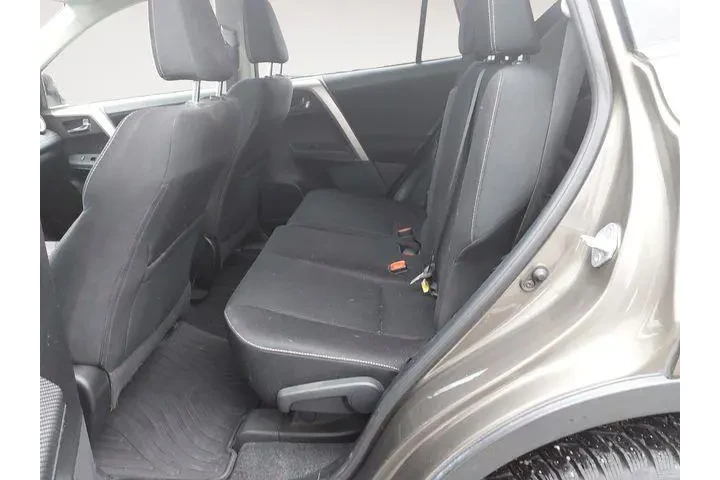 $9561 : Toyota RAV4 2015 AWD XLE 4dr image 9