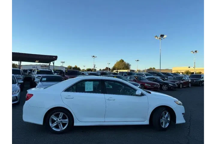 $16318 : Toyota Camry 2013 L 4dr Seda image 7