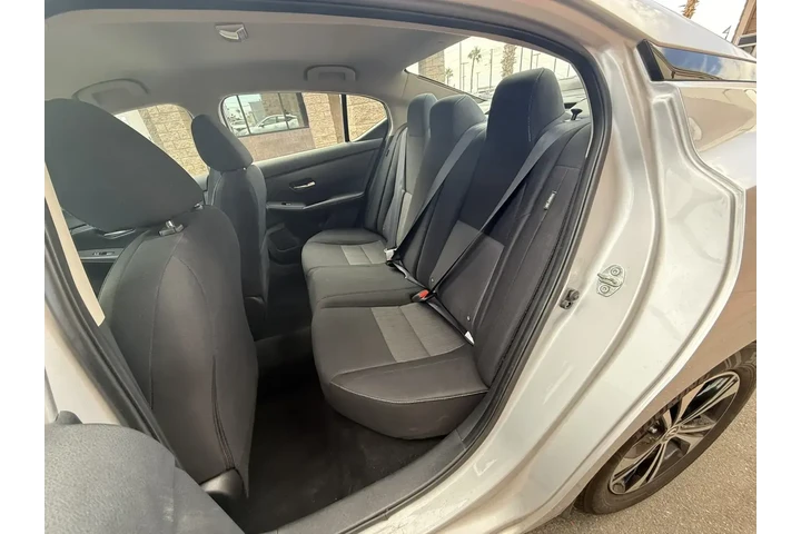 $15587 : Nissan Sentra 2023 SV 4dr Se image 6