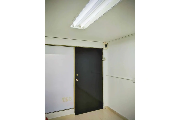 $950000 : Alquilo Oficina Edif Centenari image 7