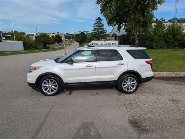 $12900 : 2015 Explorer XLT image 3