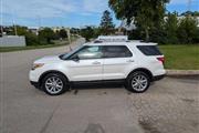 $12900 : 2015 Explorer XLT thumbnail