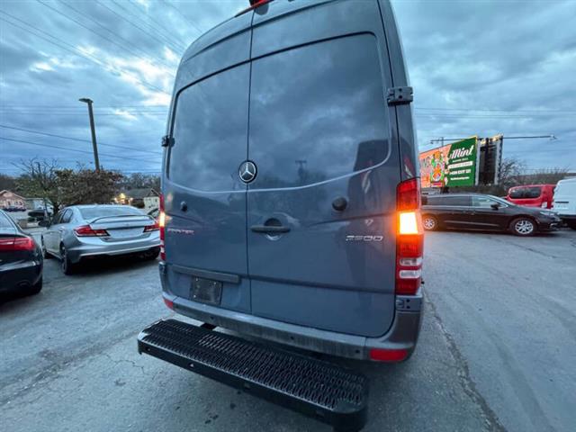 $18495 : 2018 Mercedes-Benz Sprinter 2 image 9