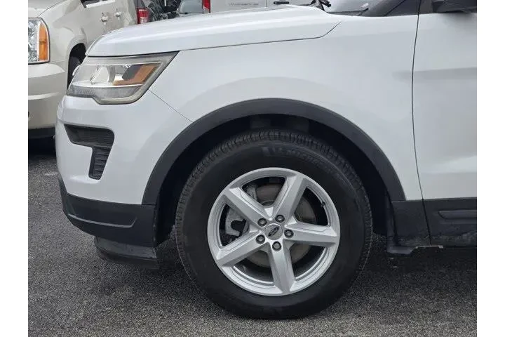 $19491 : Ford Explorer 2018 Base 4dr image 9
