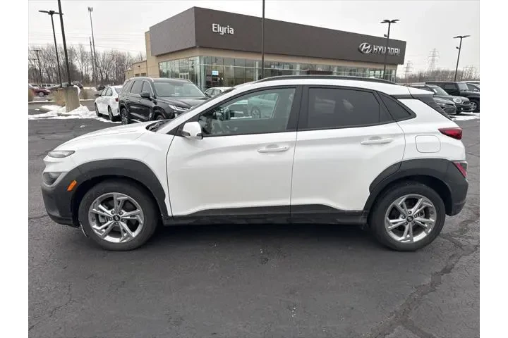 $19933 : Hyundai KONA 2023 AWD SEL 4d image 7