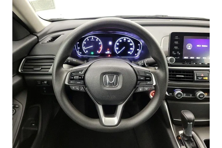$21998 : Honda Accord 2019 LX 4dr Sed image 10