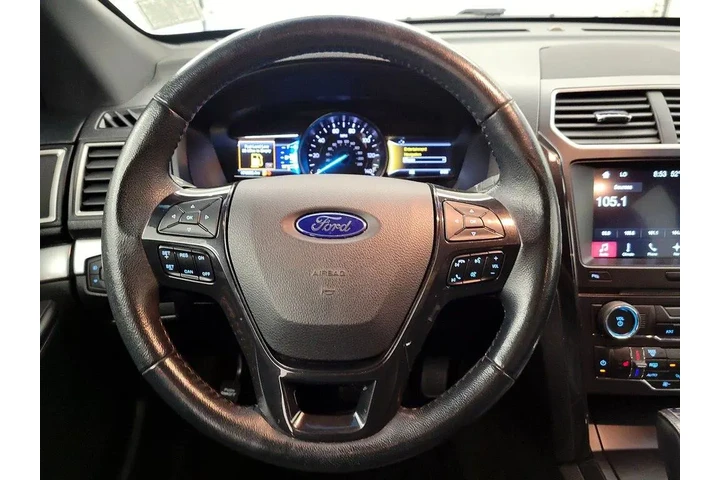 $17998 : Ford Explorer 2017 XLT 4dr S image 10